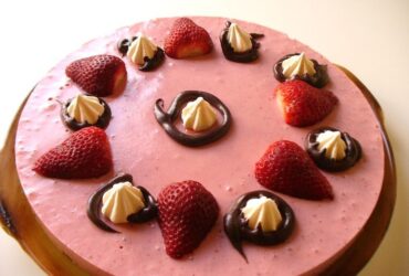 Pavê de morangos com chocolate