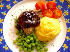 Filé ao molho de amoras