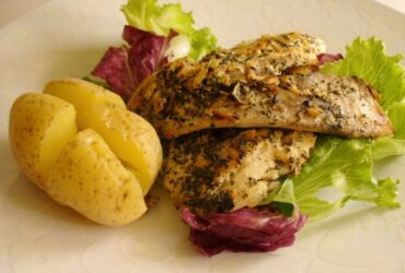 Tilápia ao limão e hortelã