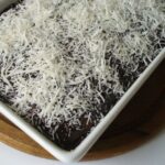 Bolo prestígio com quinoa