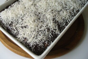 Bolo prestígio com quinoa